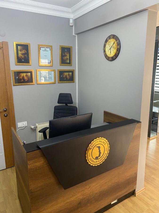 Beauty Palace Clinic Beylikduzu Estetik บูยูกเชกเมเช ภายนอก รูปภาพ